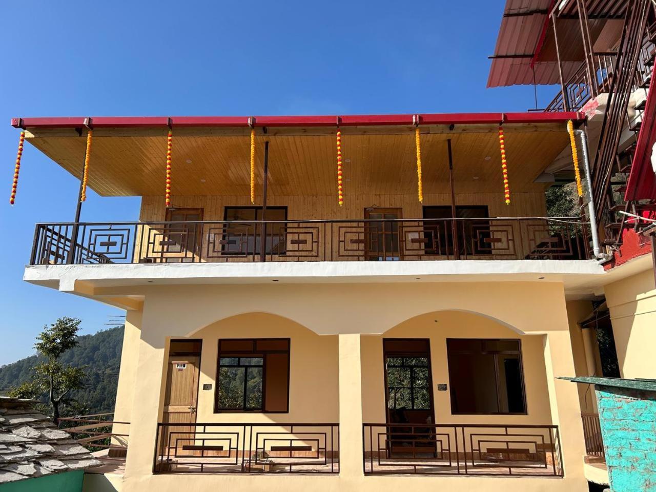 Hotel Mountain View Sari Bagian luar foto